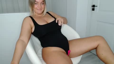 Ada online show from October 2025 04:31:01 AM