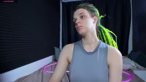 Kiki online show from October 2025 10:27:01 AM