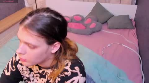 Kiki online show from March 2026 10:43:02 AM