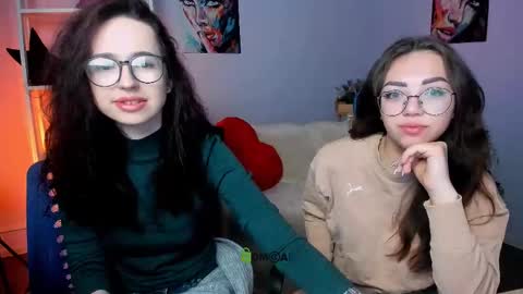 Snapshot of kiki_swan chatting on March 2025 07:08:02 AM kiki_swan online show from March 2025 07:08:02 AM