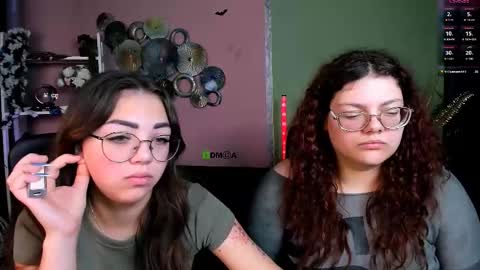 Snapshot of kiki_swan chatting on December 2025 07:17:01 AM kiki_swan online show from December 2025 07:17:01 AM