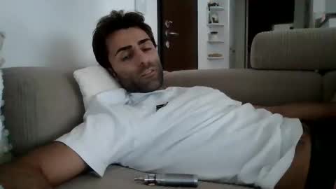 Snapshot of kikkus01 chatting on November 2025 01:21:02 PM kikkus01 online show from November 2025 01:21:02 PM