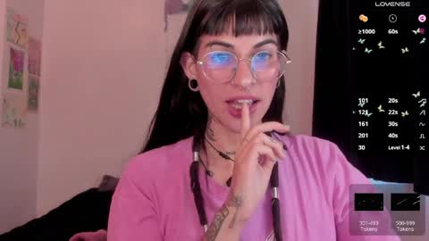 Snapshot of kila_moonlight444 chatting on March 2026 08:31:01 PM Bella online show from March 2026 08:31:01 PM