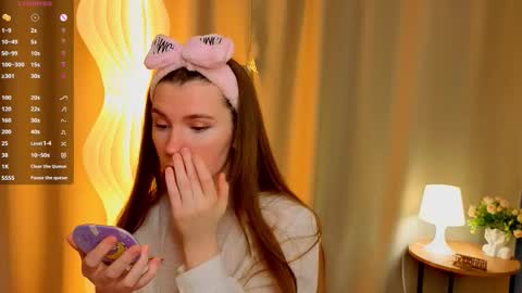 Snapshot of kileymith chatting on December 2025 06:32:01 AM ZofiaLiya online show from December 2025 06:32:01 AM