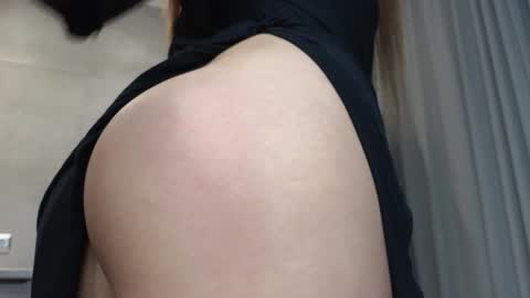 EvaAnna online show from January 2025 03:15:01 AM