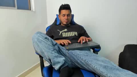 Snapshot of kiltrohot chatting on January 2026 11:25:01 PM Kiltrohot online show from January 2026 11:25:01 PM