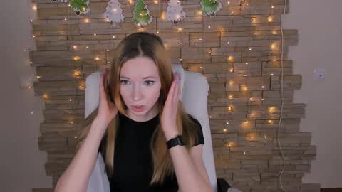 Snapshot of kim_boyd chatting on December 2024 08:11:02 AM kim_boyd online show from December 2024 08:11:02 AM