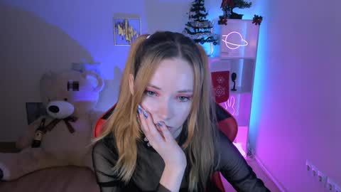 Snapshot of kim_boyd chatting on December 2024 12:13:02 PM kim_boyd online show from December 2024 12:13:02 PM