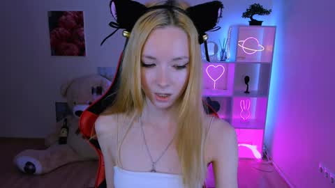 Snapshot of kim_boyd chatting on January 2025 06:24:01 PM kim_boyd online show from January 2025 06:24:01 PM