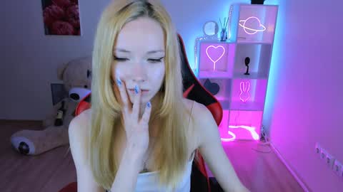 Snapshot of kim_boyd chatting on January 2025 02:53:01 PM kim_boyd online show from January 2025 02:53:01 PM