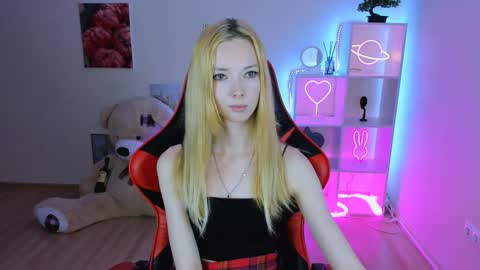 Snapshot of kim_boyd chatting on January 2025 04:45:01 PM kim_boyd online show from January 2025 04:45:01 PM