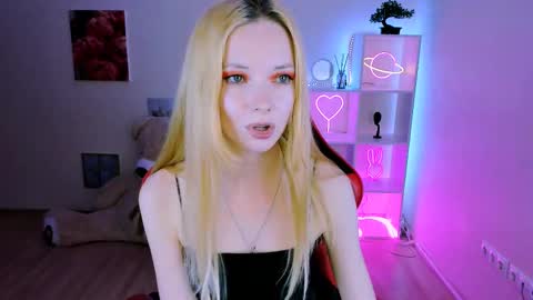 Snapshot of kim_boyd chatting on February 2025 06:32:02 PM kim_boyd online show from February 2025 06:32:02 PM