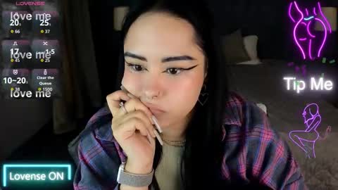 Kim online show from December 2025 05:15:02 AM