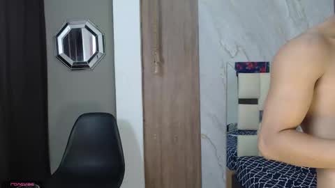 Snapshot of kim_curly_ chatting on March 2026 02:00:02 PM KIM online show from March 2026 02:00:02 PM