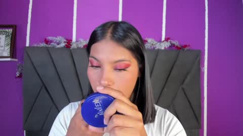 kim  online show from February 2025 02:22:02 AM