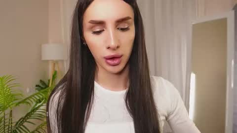 Kim Oberlin online show from December 2025 04:16:01 PM