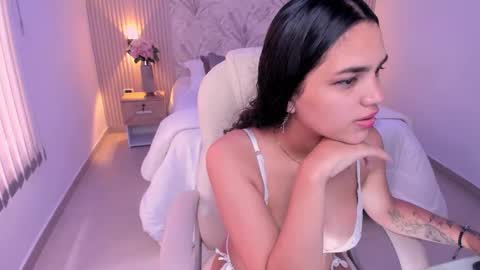 Snapshot of kim_stonee_ chatting on December 2025 07:44:01 PM Kim online show from December 2025 07:44:01 PM