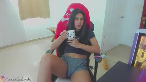 Snapshot of kim_wexler chatting on February 2025 10:18:01 PM OnlyFans kimberlywexlr online show from February 2025 10:18:01 PM