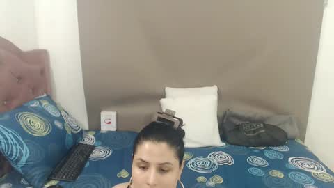 Snapshot of kimberjamesxx chatting on September 2025 03:50:01 AM DANIELA online show from September 2025 03:50:01 AM