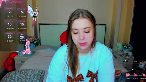 kimberly_mm online show from November 2025 11:43:01 AM
