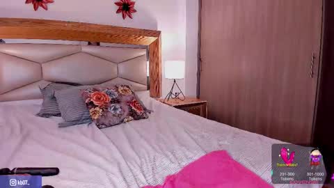 kimberly shaw online show from September 2025 09:07:02 PM