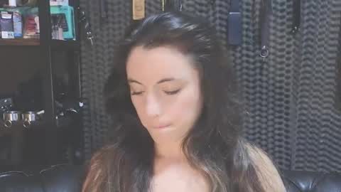  KIMBERLY SWAN  online show from February 2025 03:41:02 PM