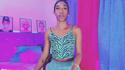 Your Queen KIM online show from January 2025 11:23:02 AM