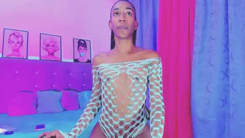 Your Queen KIM online show from February 2025 02:50:01 AM