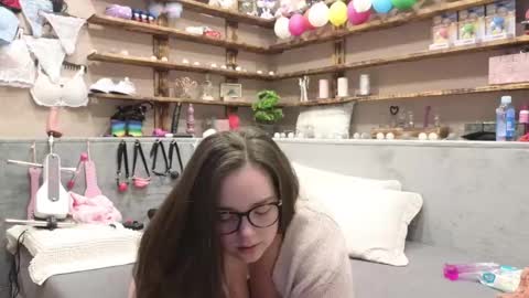 kimberlycaprice online show from February 2025 05:12:02 AM