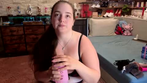 kimberlycaprice online show from May 2026 08:10:02 AM