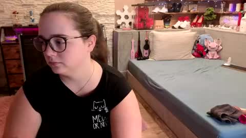 kimberlycaprice online show from May 2026 08:11:02 AM