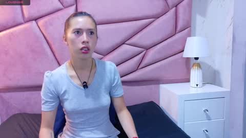 Snapshot of kimberlypink_ chatting on February 2026 11:35:02 AM Kimberly online show from February 2026 11:35:02 AM