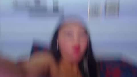 Kim  online show from October 2025 06:45:02 PM