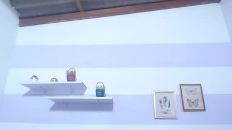 Kim  online show from December 2025 07:01:02 PM