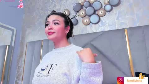 Snapshot of kimdevinne chatting on February 2025 02:33:02 AM KIM online show from February 2025 02:33:02 AM