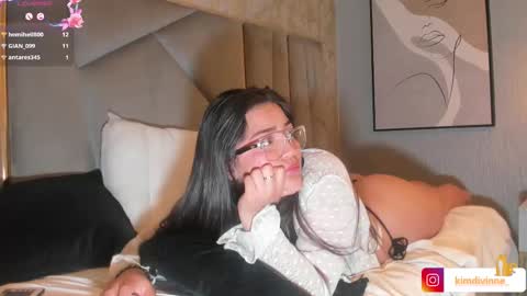 Snapshot of kimdevinne chatting on March 2025 05:55:02 AM KIM online show from March 2025 05:55:02 AM