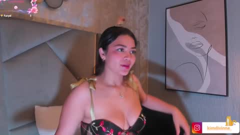 Snapshot of kimdevinne chatting on March 2025 07:02:01 AM KIM online show from March 2025 07:02:01 AM