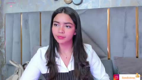 Snapshot of kimdevinne chatting on September 2025 03:39:01 AM KIM online show from September 2025 03:39:01 AM