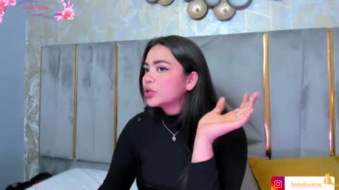 Snapshot of kimdevinne chatting on October 2025 02:45:01 AM KIM online show from October 2025 02:45:01 AM