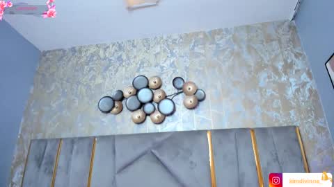 Snapshot of kimdevinne chatting on November 2025 02:45:02 AM KIM online show from November 2025 02:45:02 AM