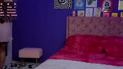 kimhilton online show from February 2026 05:25:01 AM