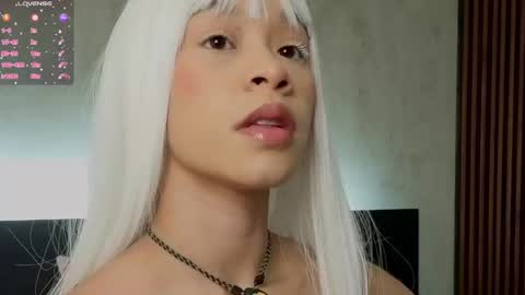 kimhilton online show from February 2026 04:11:01 AM