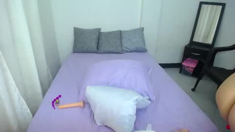 Kimi Kohh online show from April 2026 01:38:02 PM