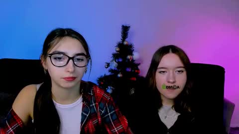 Snapshot of kimiko_shine_ chatting on December 2025 12:10:01 PM just Kimi online show from December 2025 12:10:01 PM