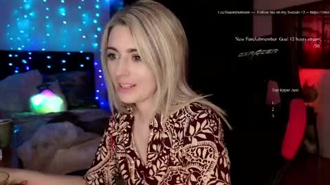 Wolfs Girl online show from June 2026 06:02:01 PM