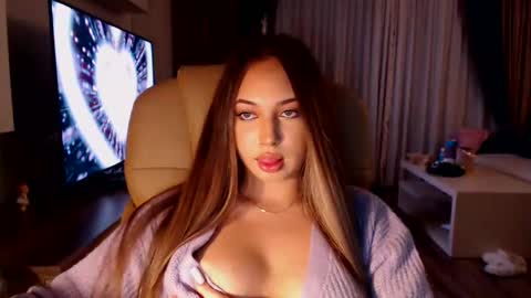 Snapshot of kimlee4 chatting on December 2024 08:47:01 PM Kim Lee online show from December 2024 08:47:01 PM