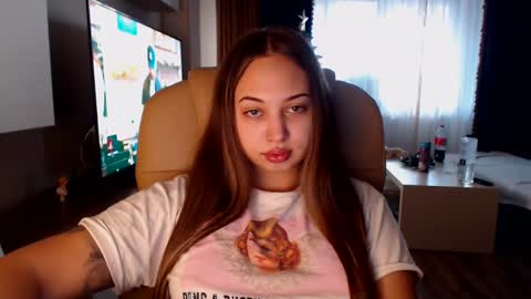 Snapshot of kimlee4 chatting on January 2025 01:31:02 PM Kim Lee online show from January 2025 01:31:02 PM