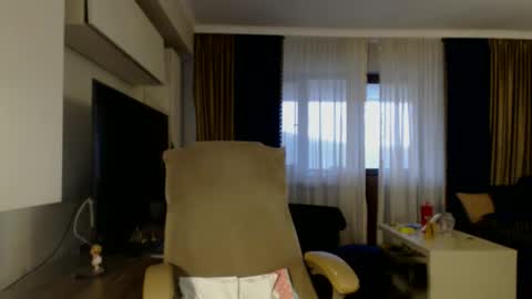 Snapshot of kimlee4 chatting on October 2025 02:36:01 PM Kim Lee online show from October 2025 02:36:01 PM