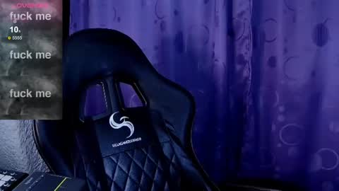 Snapshot of kimlennox_ chatting on February 2025 12:54:02 AM online show from February 2025 12:54:02 AM