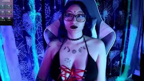 Snapshot of kimlennox_ chatting on October 2025 01:28:01 PM online show from October 2025 01:28:01 PM